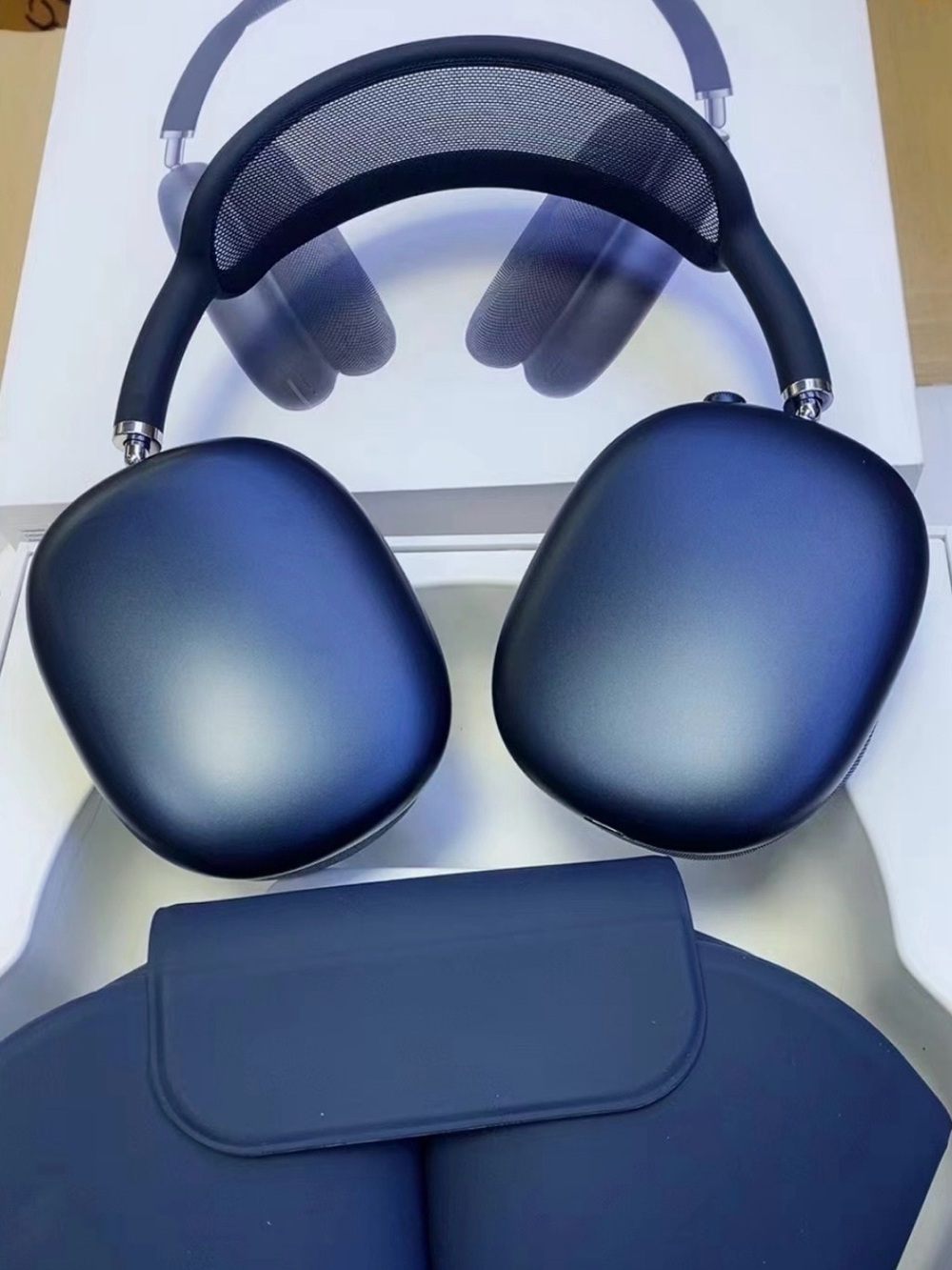 Airpod Max — Navy Blue